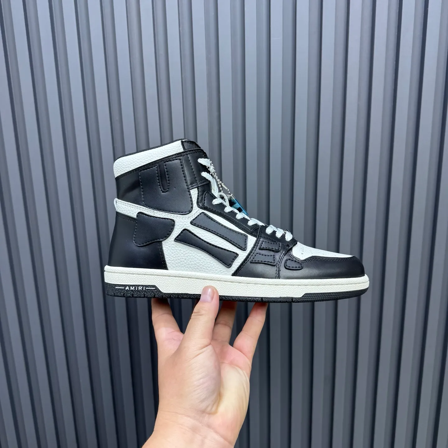 Men's shoes💰620💰 AMIRI AMIRI trendy brand hot sale🔥 Available all year round✅Couples💑 Official website synchronization Imported fabrics 1⃣️ratio 1⃣️Re-engraved, original factory special original sole, 35-45 (38.45. Non-refundable)